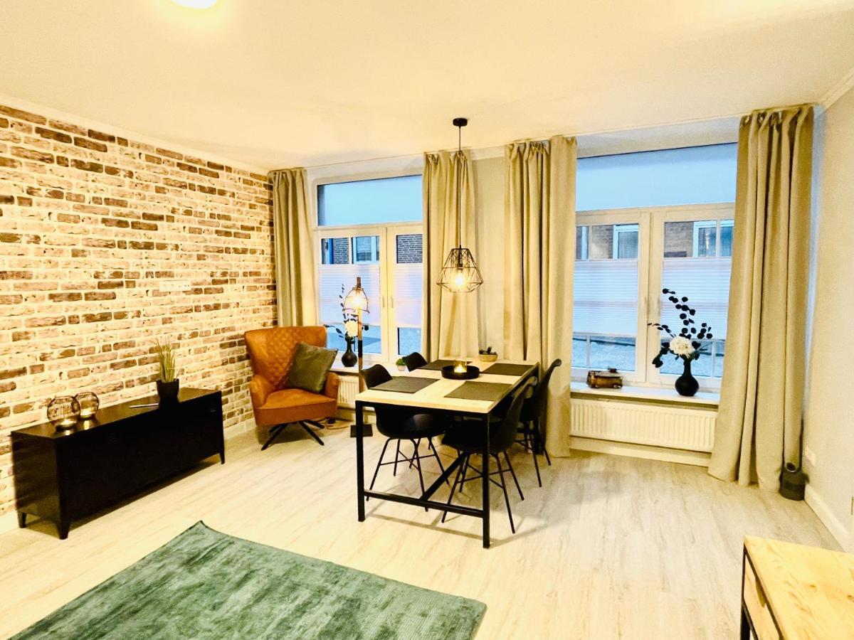Schoene Ferienwohnungen Teilweise Mit Dachterrasse Im Herzen Von Itzehoe Exterior foto
