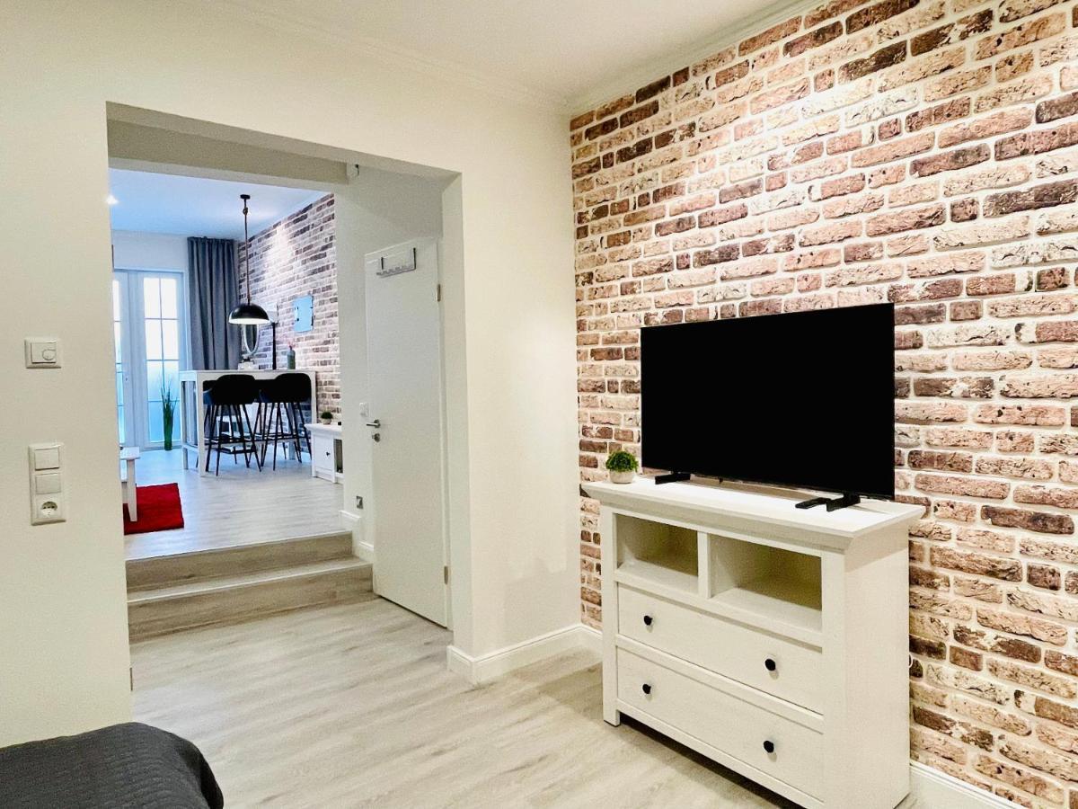 Schoene Ferienwohnungen Teilweise Mit Dachterrasse Im Herzen Von Itzehoe Exterior foto